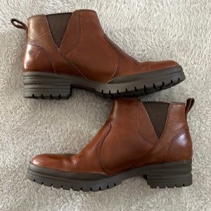 Merrell 8 ankle boots